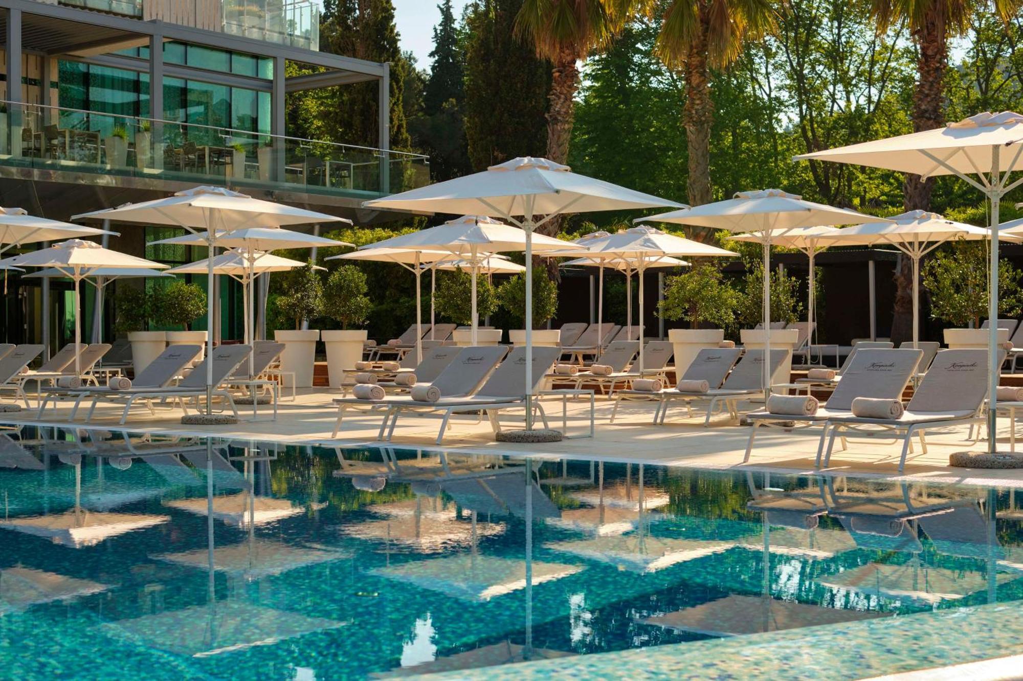 Hotel Kempinski Palace Portoroz Exterior foto The pool at the Westin Athens