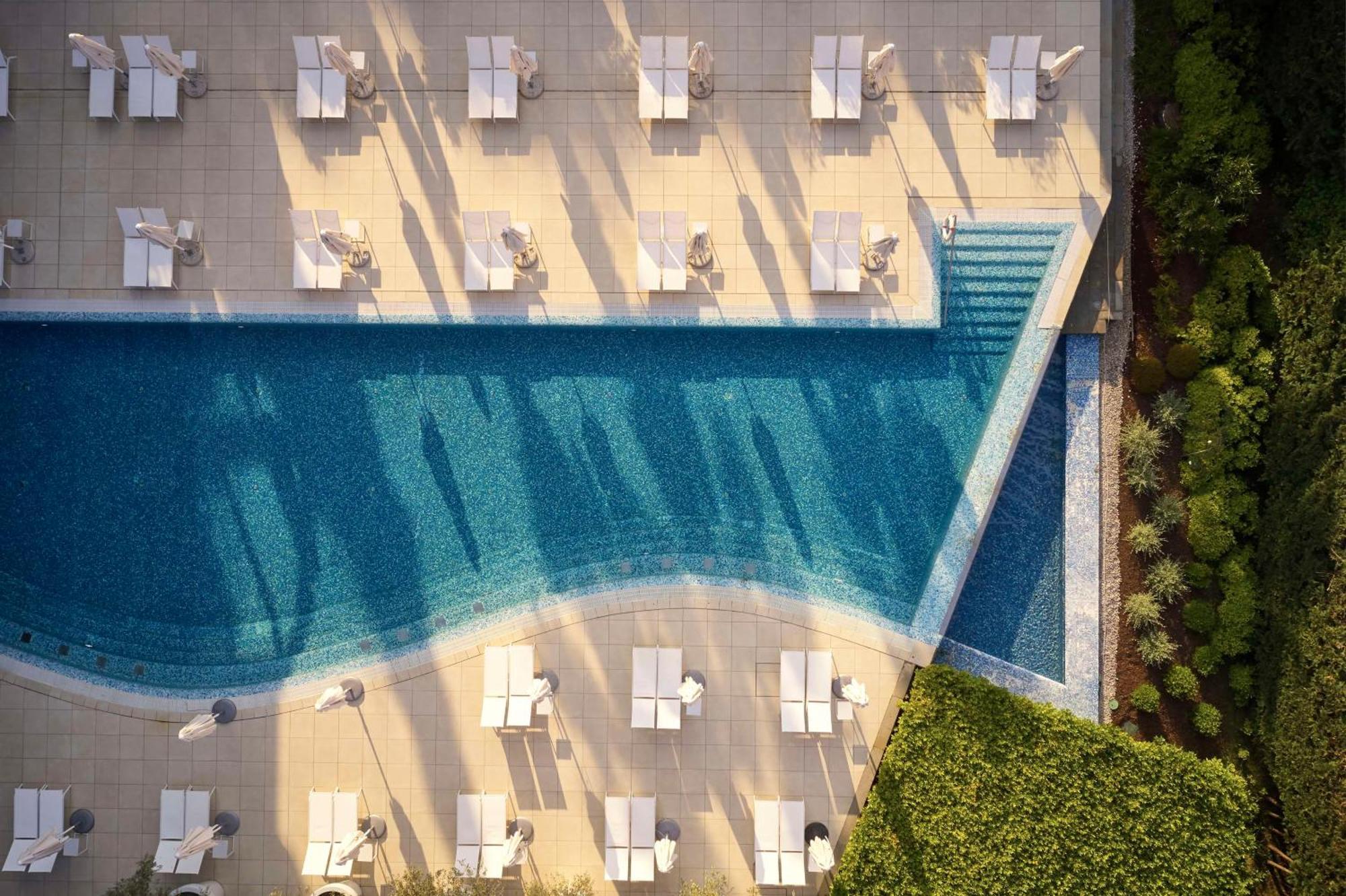 Hotel Kempinski Palace Portoroz Exterior foto Aerial view of the pool at the Hotel