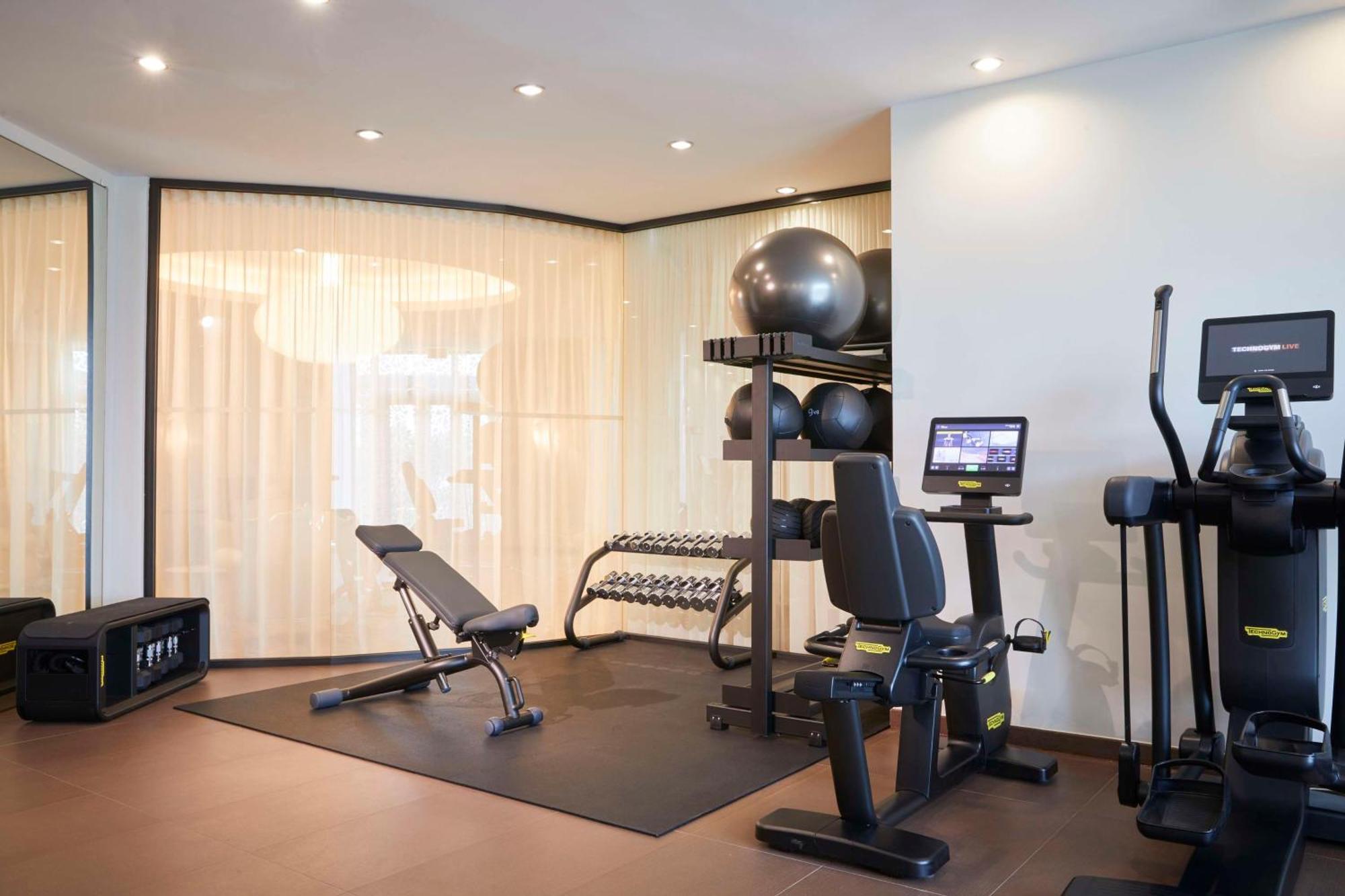 Hotel Kempinski Palace Portoroz Exterior foto The gym at the hotel